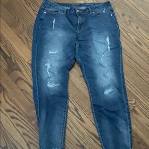 Jennifer Lopez skinny ankle jeans